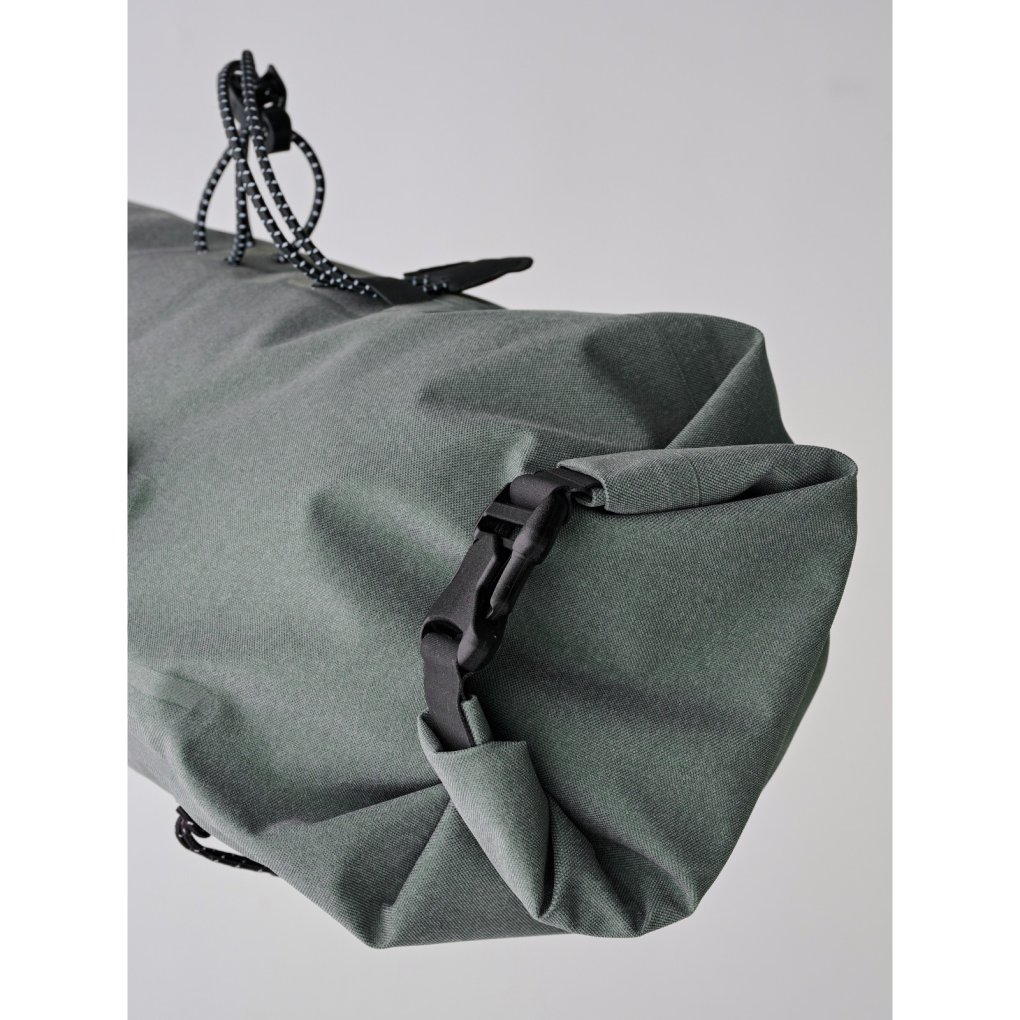 MAAP x Apidura Handlebar Pack 9L - loam