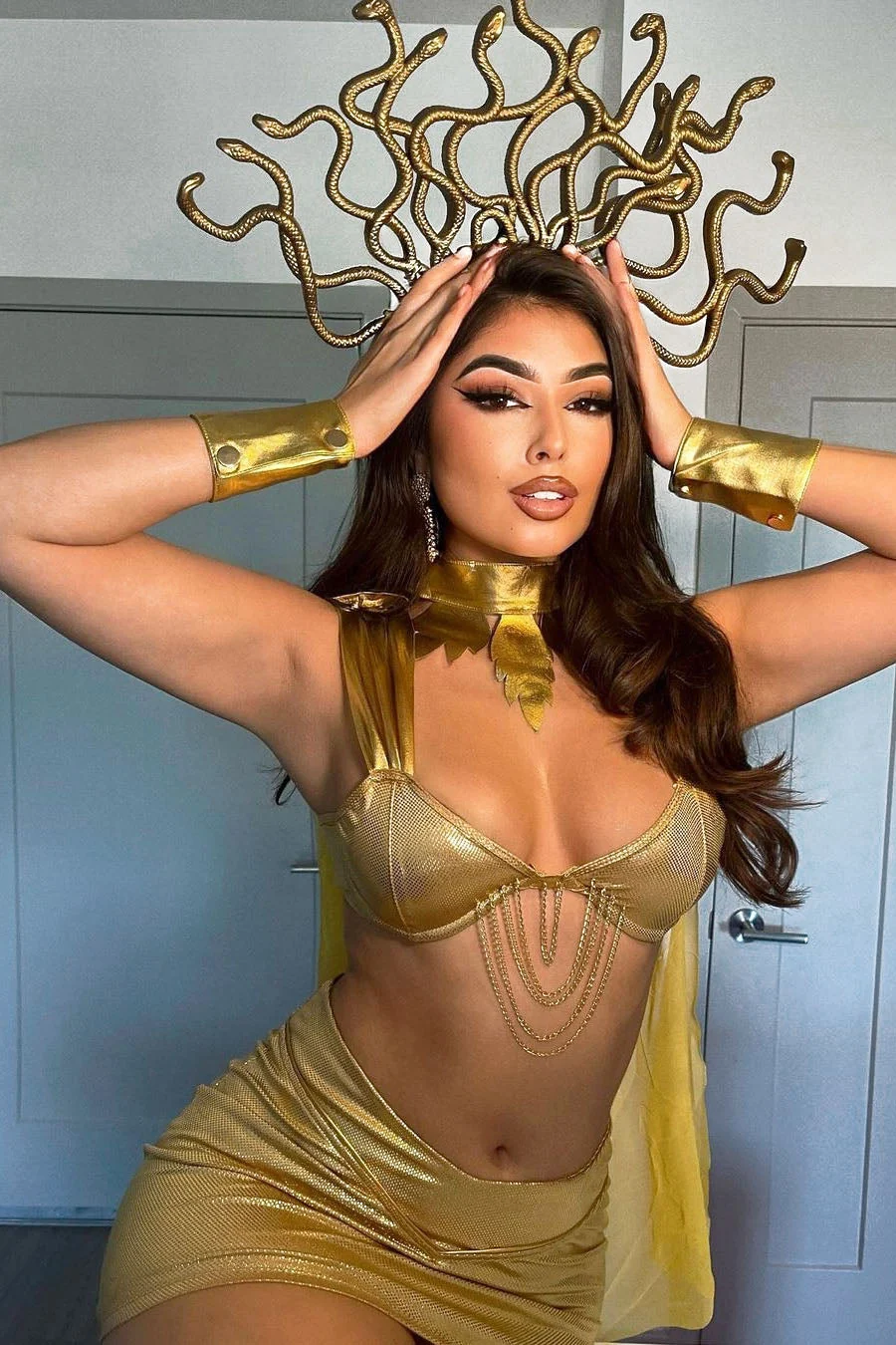 Medusa Mami 5 Piece Costume Set - Gold