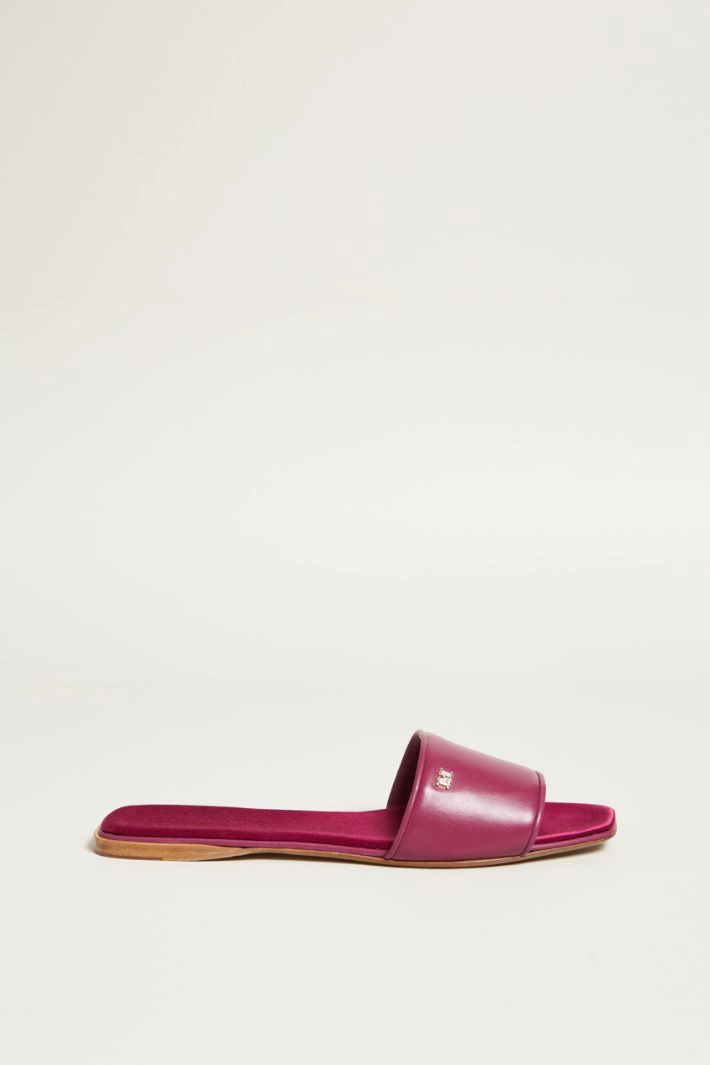 Leather slippers - CYCLAMEN