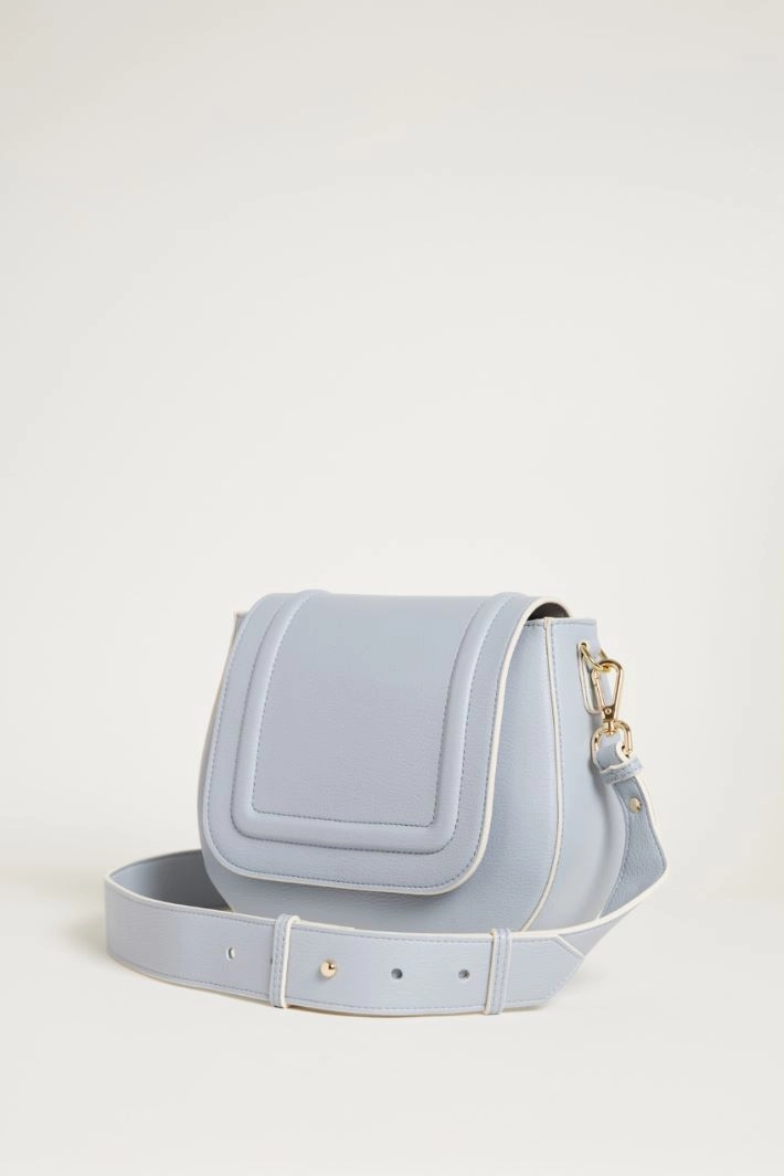 Rounded shoulder bag - LIGHT BLUE
