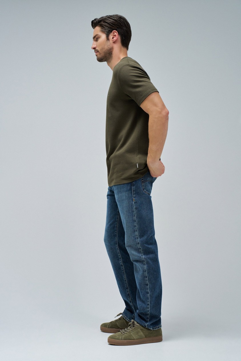 T-SHIRT WITH TEXTURE