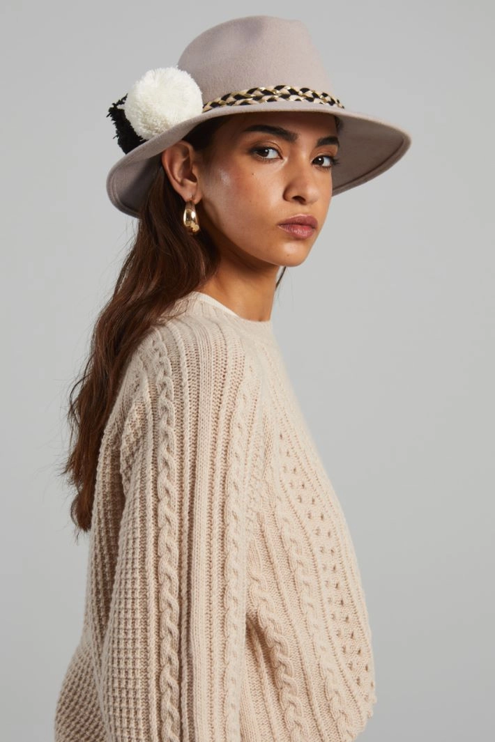 Fedora with braids and pom pom - BEIGE BLACK WHITE