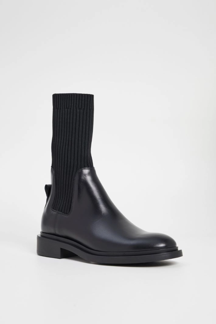 Leather and mesh ankle boots - BLACK