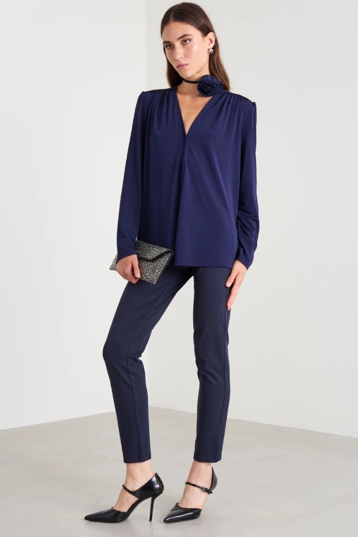 Blouse with ribbon and flower detail - BLUE