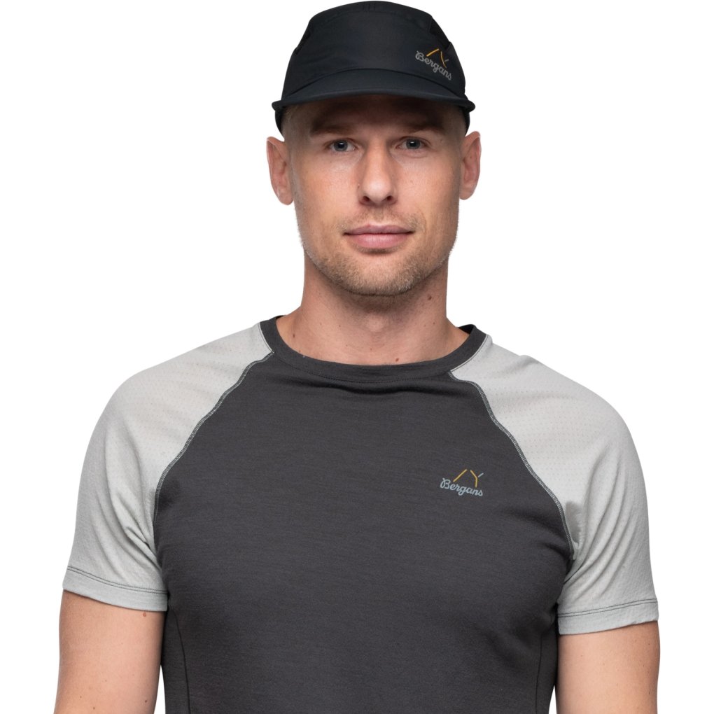 Bergans Y LightLine Cap - black