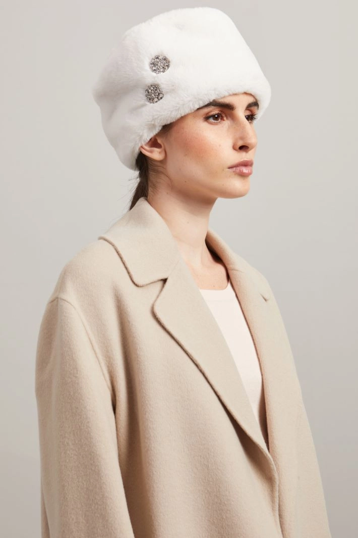 Ushanka with jewel appliqué - WHITE