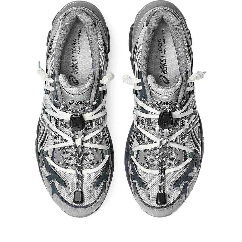 TOGA ARCHIVES x GEL-CUMULUS 16 TG