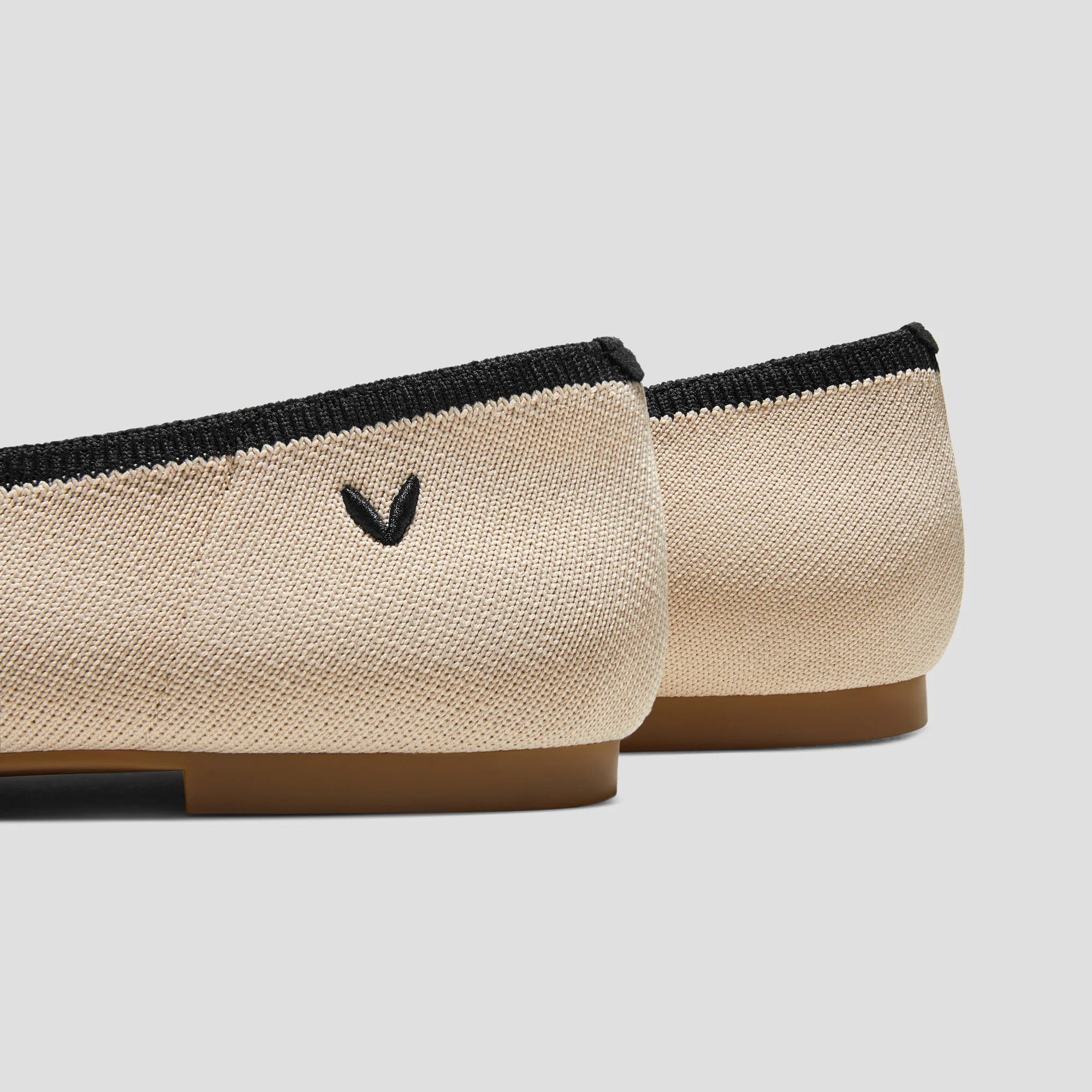 Almond-Toe Nude Flats (Nubia)