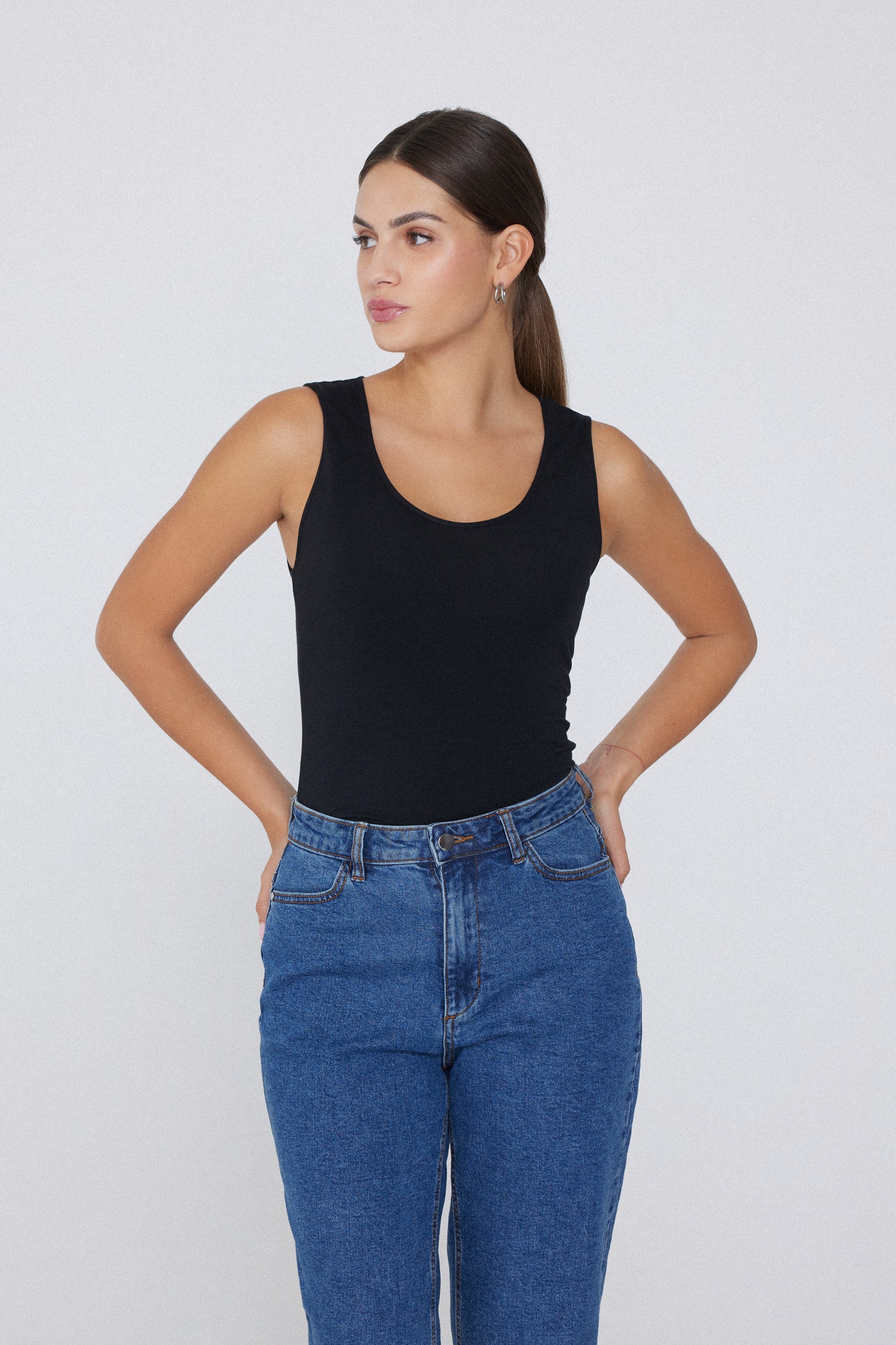 Organic Cotton Camisole with Wide Shoulder Straps and Scoop Neck