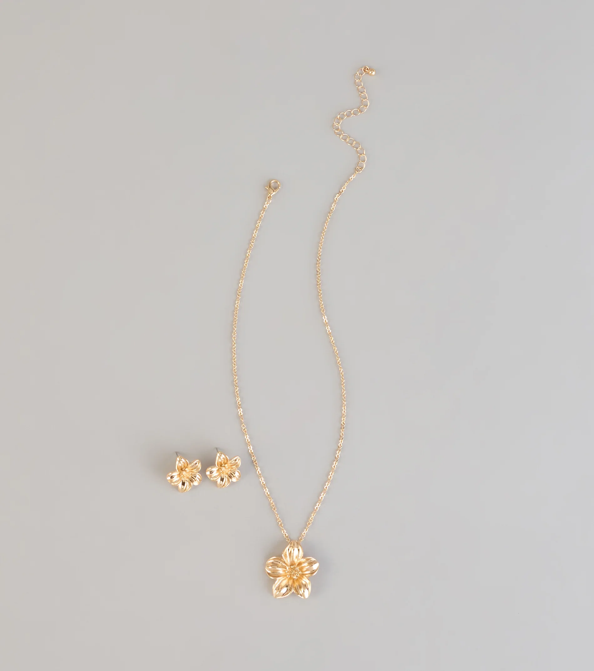 Bloom Mood Flower Necklace And Stud Earrings Set
