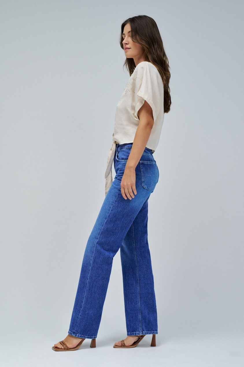 LIGHTDENIM BLOUSE WITH BOW AT THE HEM