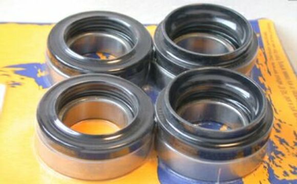 Wheel bearing Pivot works Front seal kitRef: Pk00162A / 1047619