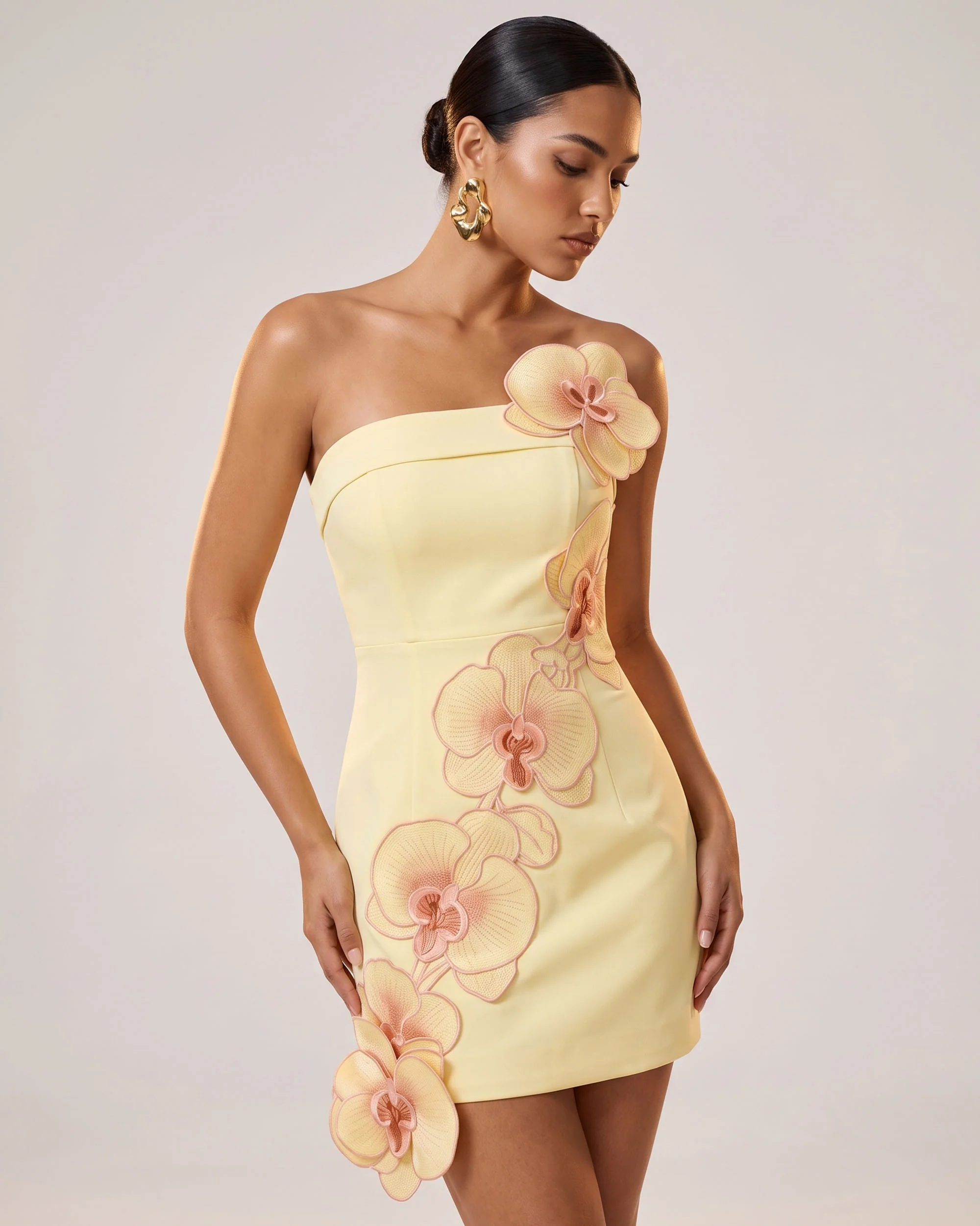 Orchid Embroidered Floral Appliqué Strapless Mini Dress - Light Yellow