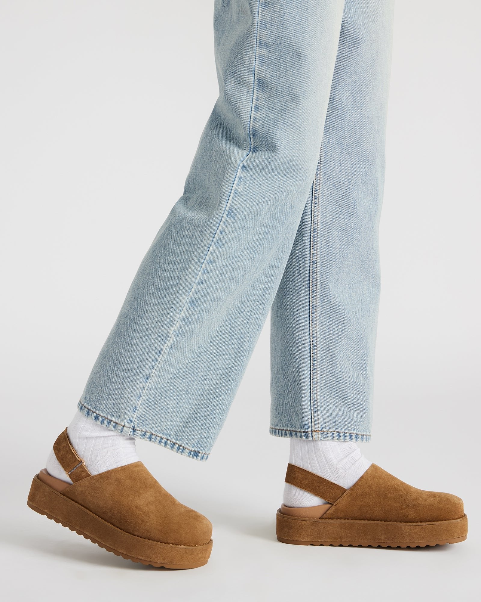 Mellow Cognac Suede