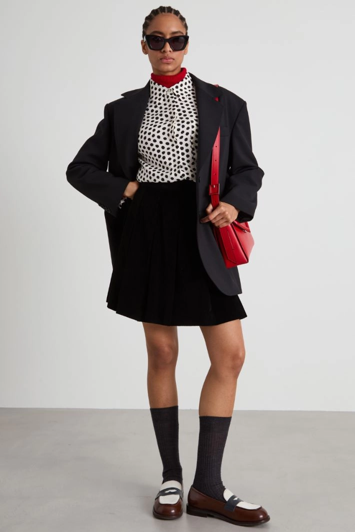 Pleated velvet mini skirt - BLACK