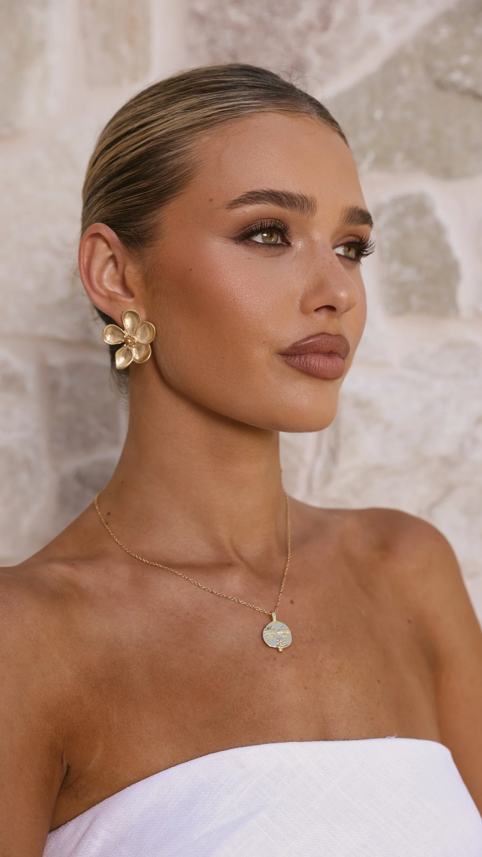 Mare Earrings - Gold