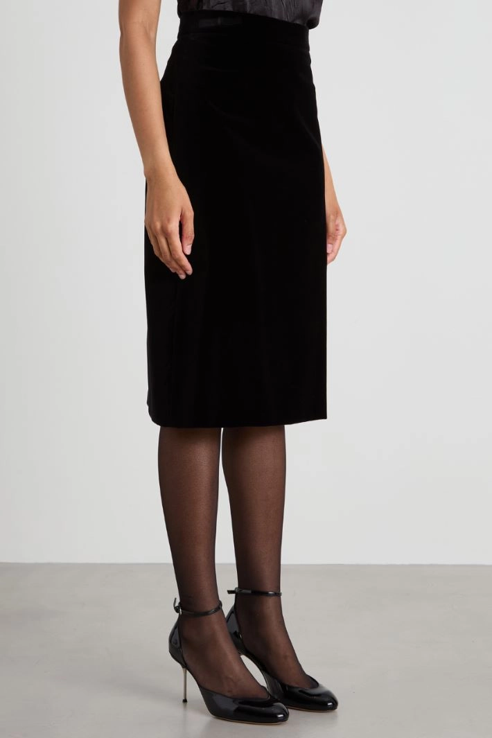 Flared velvet skirt - BLACK