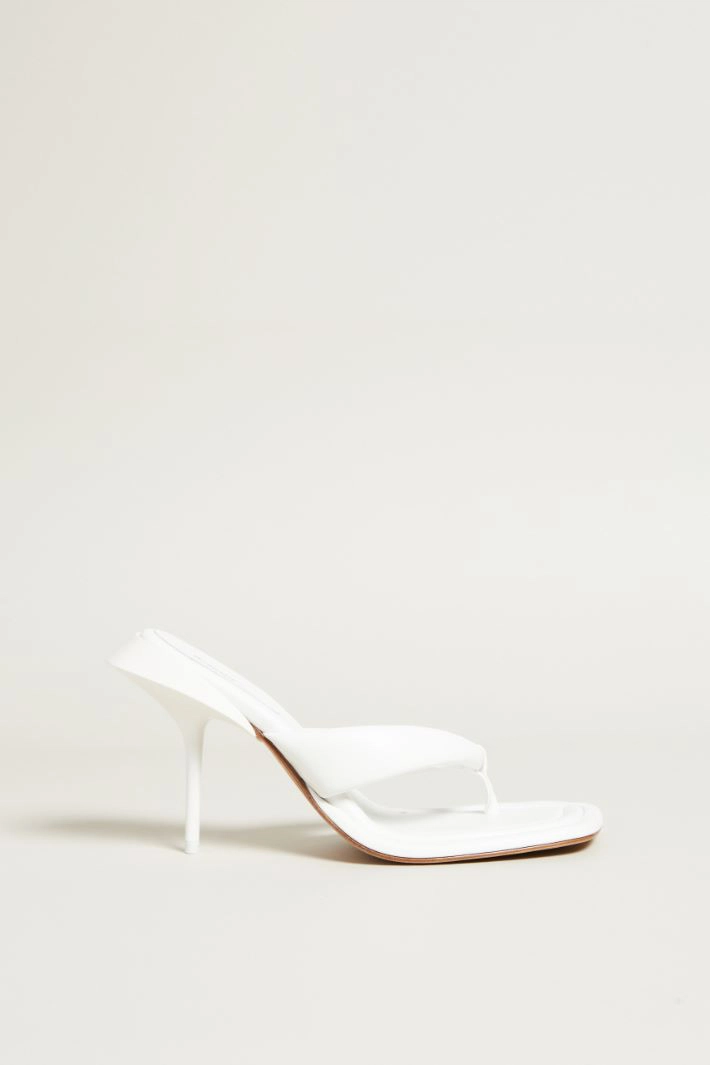 Mules with heels - WHITE