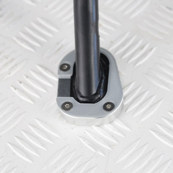 R&G Racing side stand extensionRef: RGR00268A / 1124600