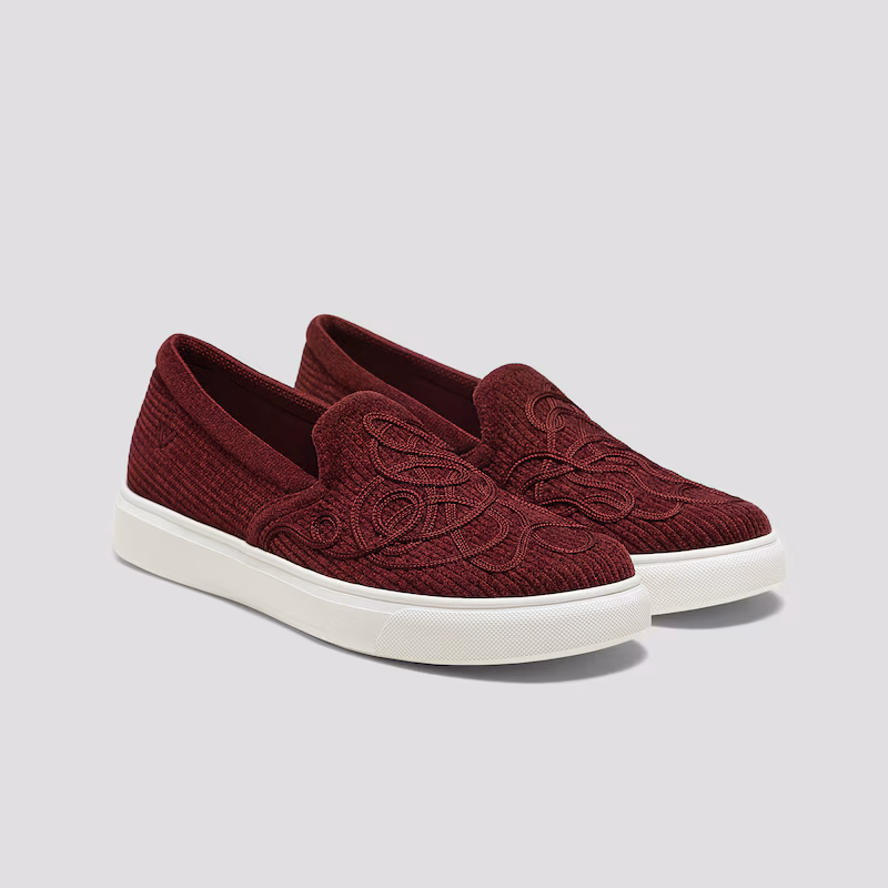 Classic Unisex Sneakers (V-Tune)
