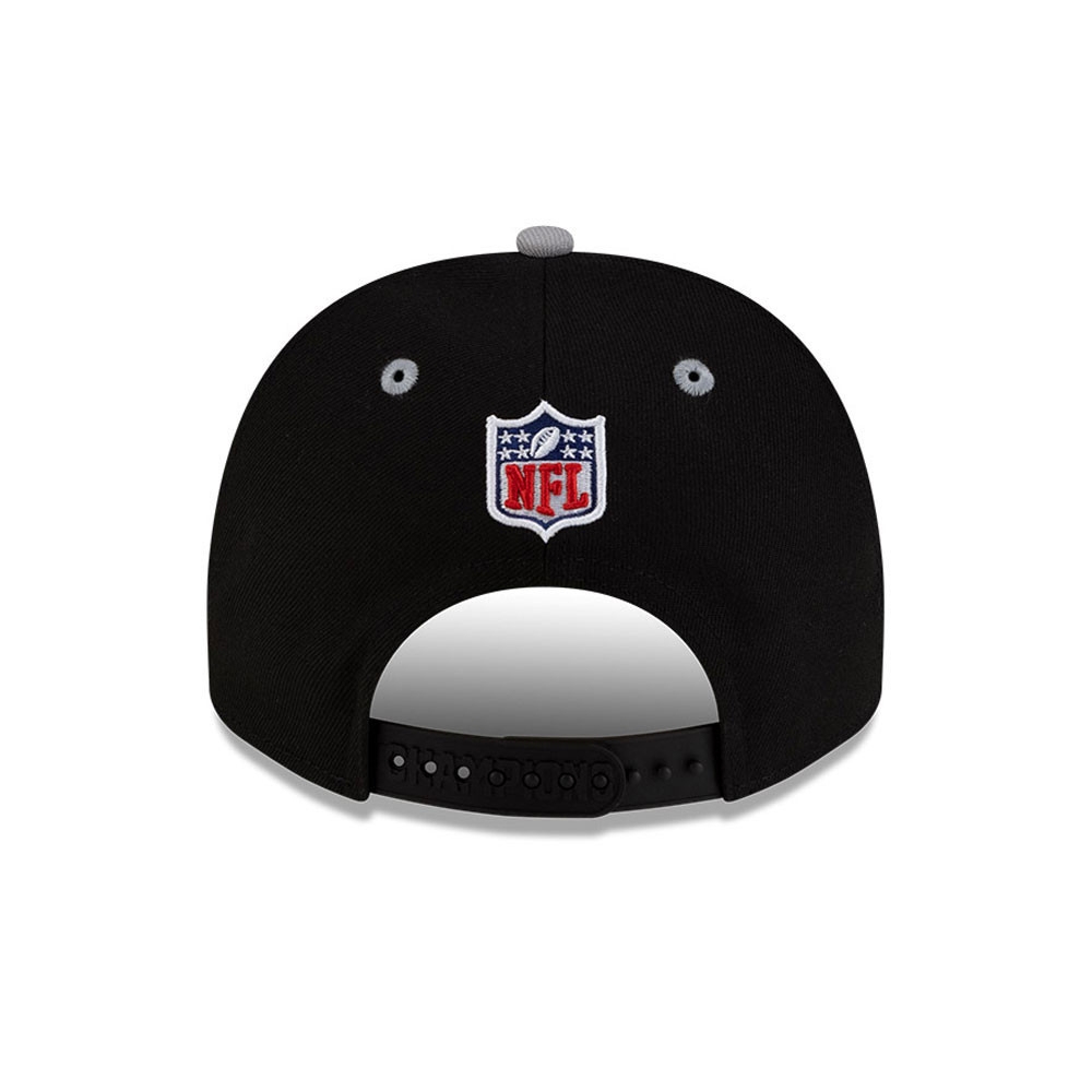 New England Patriots 2025-26 AFC Champions Locker Room Snapback Cap