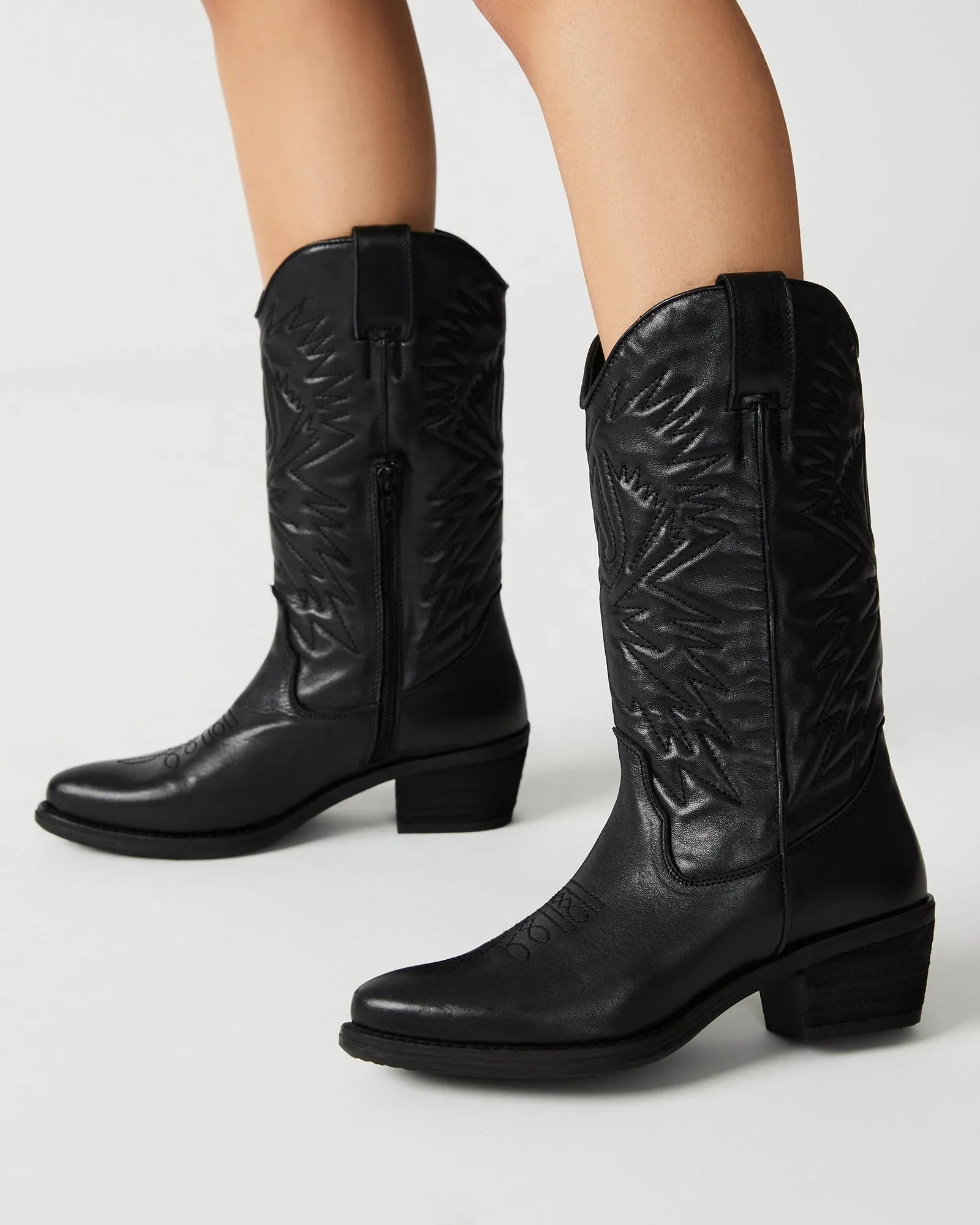 Hayward Black Leather - Sm Rebooted