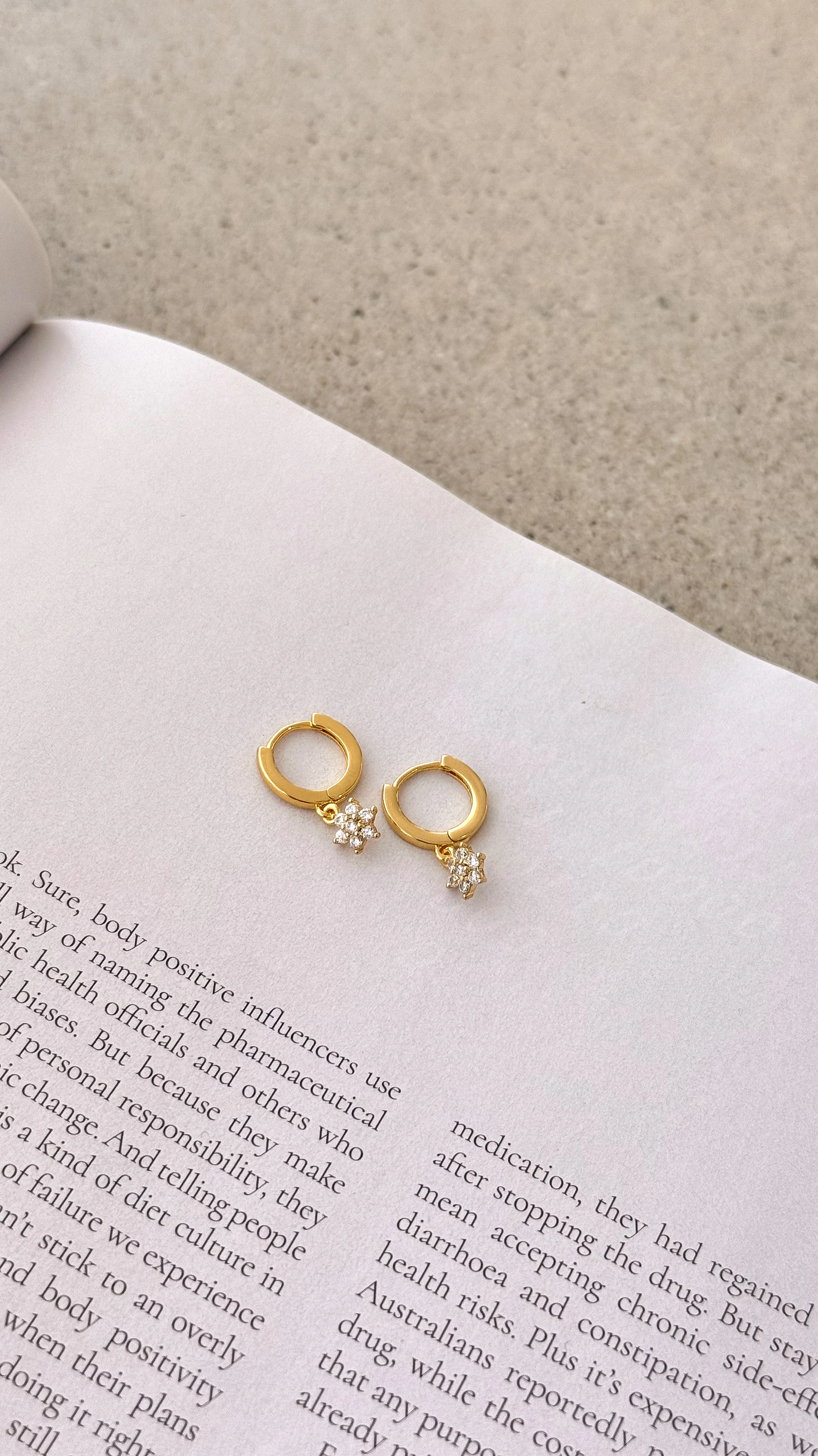 Lisa Earrings - Gold