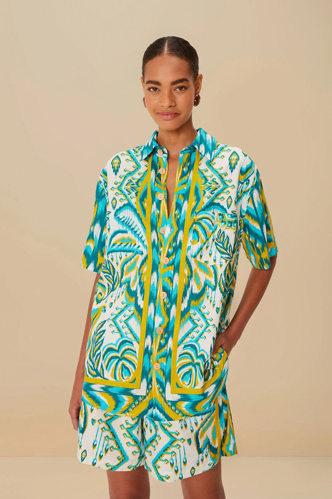 Sand Tropical Tapestry Shorts