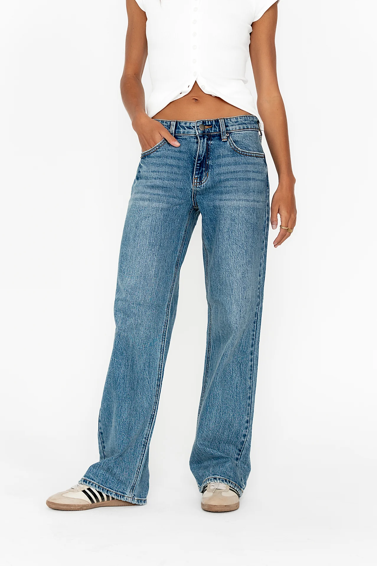 Marshall Straight Leg Jeans in Medium Wash