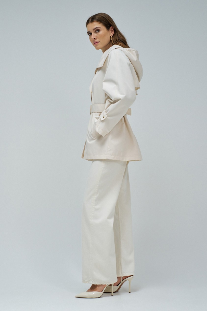 WATERPROOF TRENCH COAT