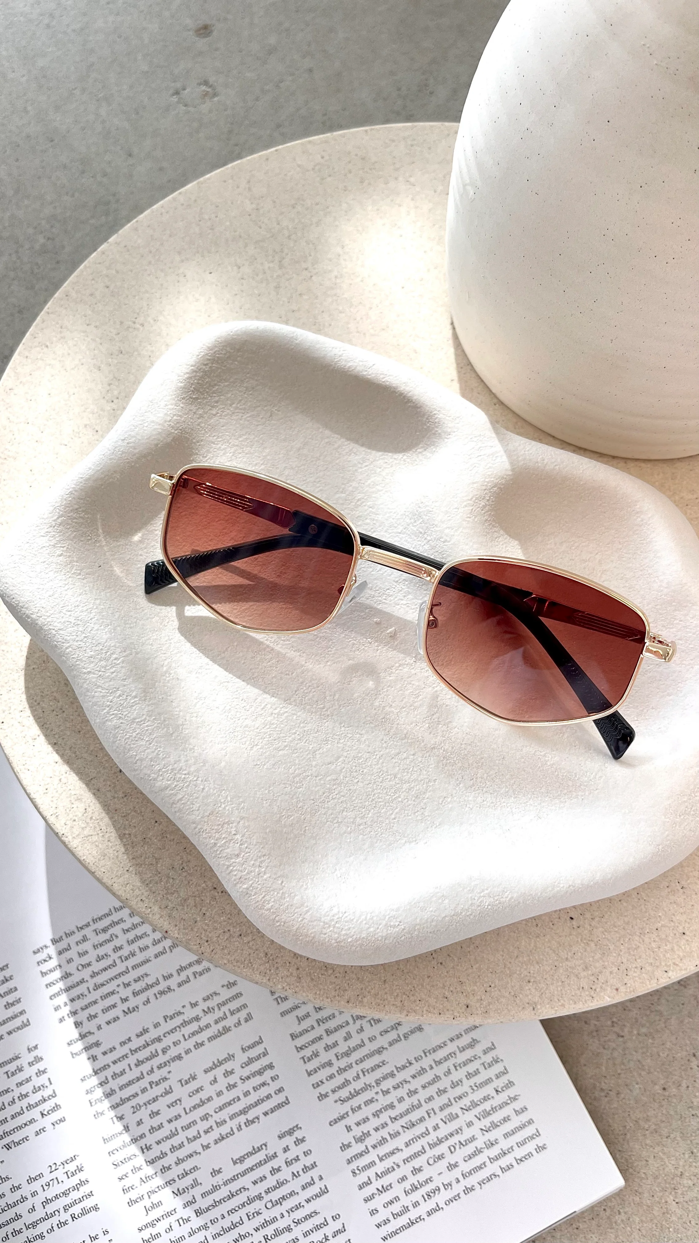 Quinta Sunglasses - Gold / Brown