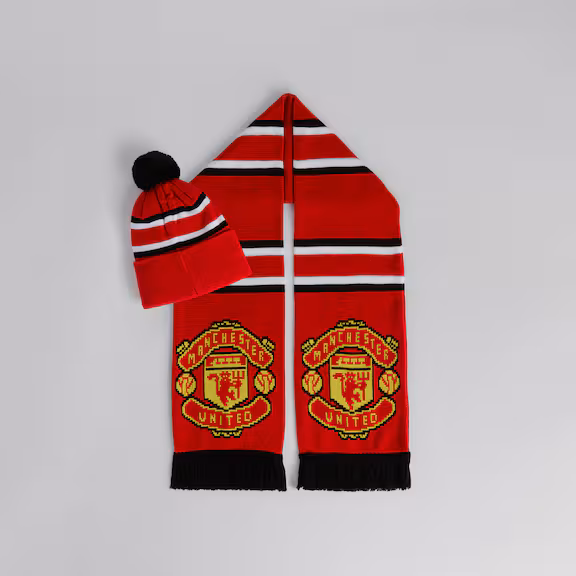 Manchester United Kids Hat And Scarf Set Red