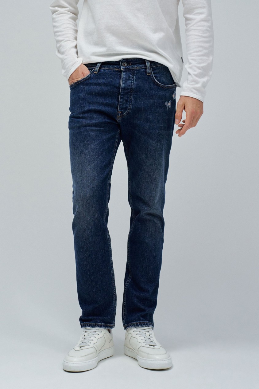 REGULAR FIT JEANS