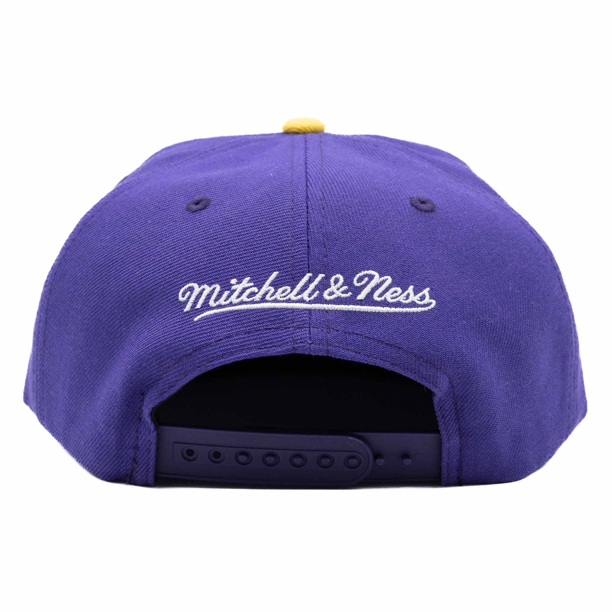 Los Angeles Lakers Back To Back Champions Mitchell & Ness Snapback NBA Cap