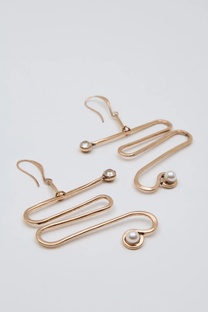Metal spring earrings - GOLD