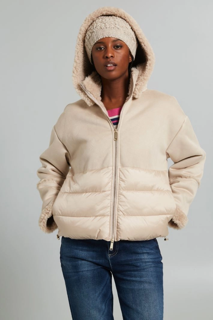 Cable-knit beanie hat - SAND GOLD