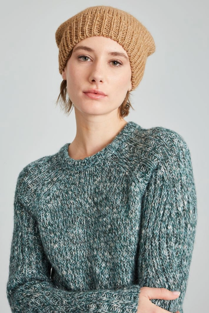 Wool and alpaca beanie hat - BEIGE