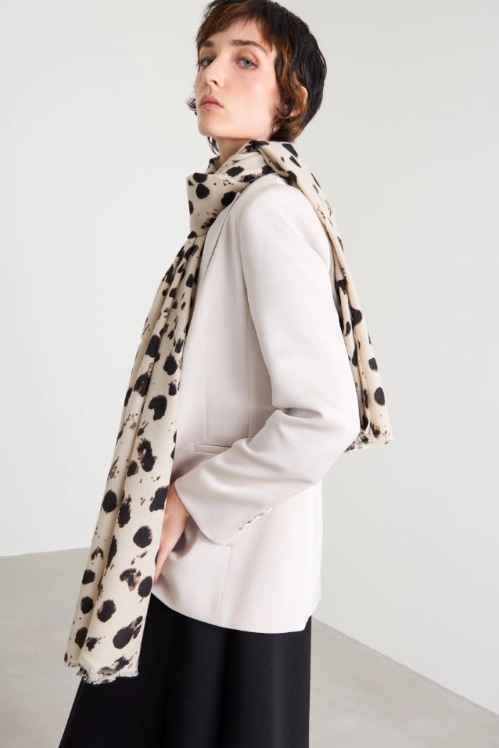 Stole with print - CREAM