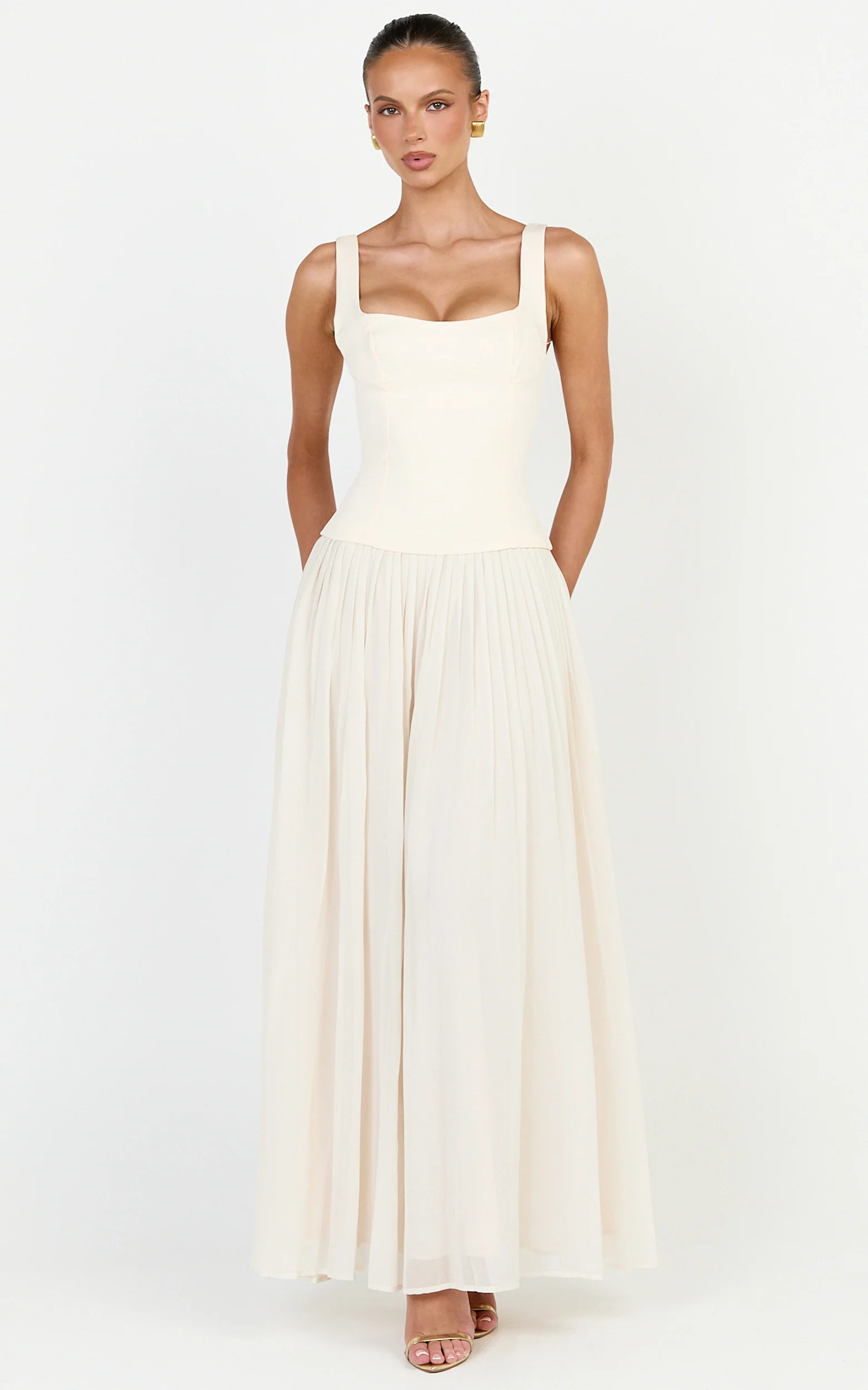 Amoura Maxi Dress