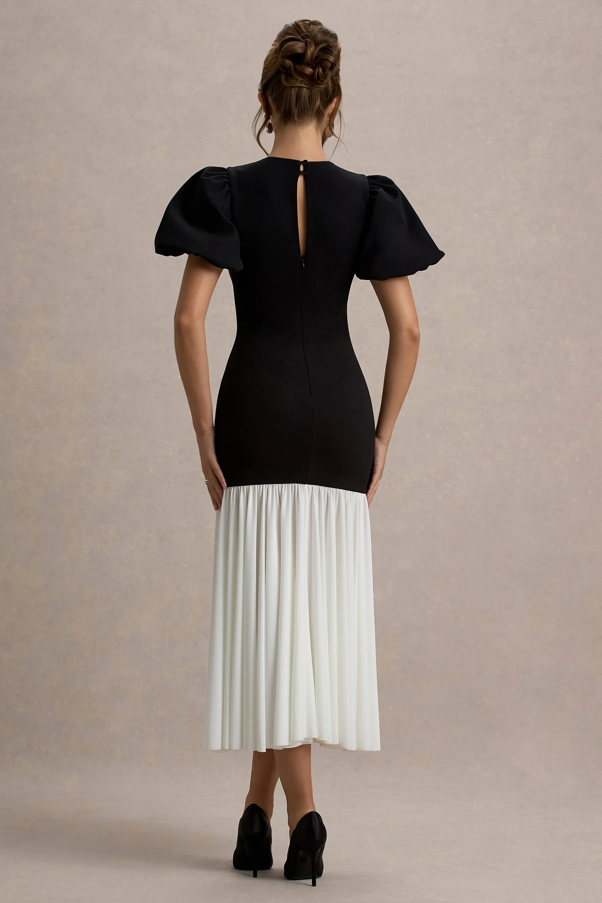 Cinzia | Black & White Puff-Sleeve Volume-Hem Midi Dress