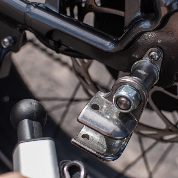The Robert Axle Project Trailer Hitch Adapter 3/8-26 for Hub Gears - ADA007 - Shimano Nexus, Alfine, Coasting