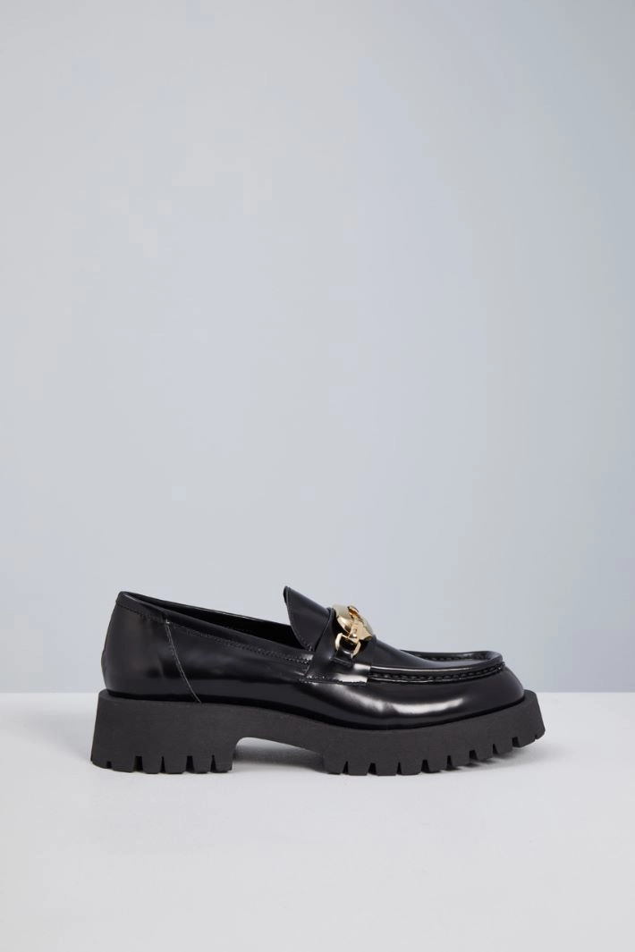 Moccasins with maxi buckle - BLACK