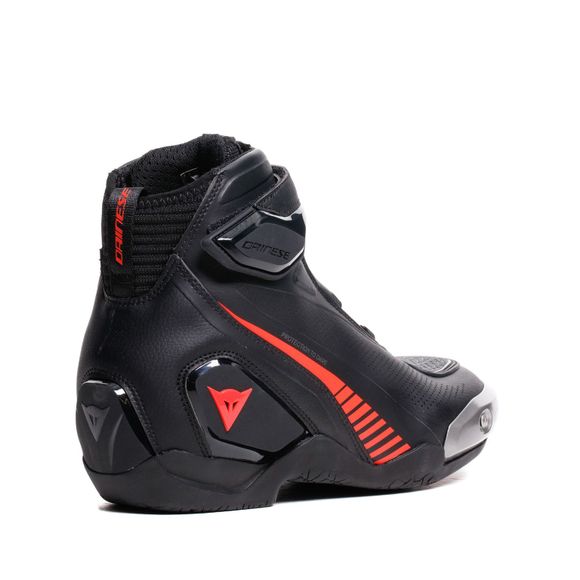 Dainese Superya Motorcycle Sneakers - Black / RedRef: DN2190