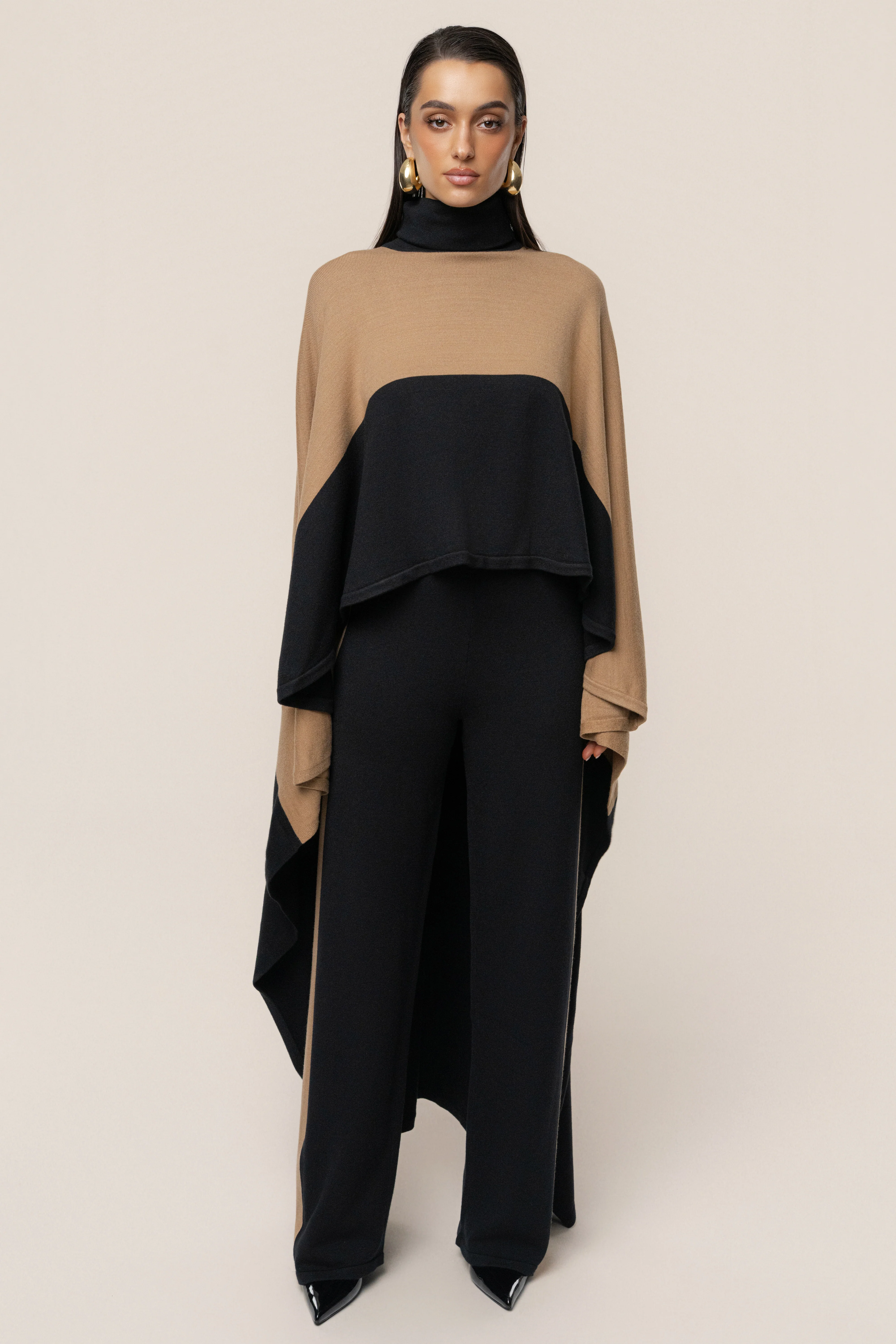 Black Chasing Fall Contrast Top