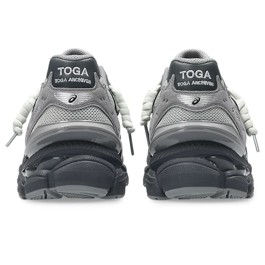 TOGA ARCHIVES x GEL-CUMULUS 16 TG