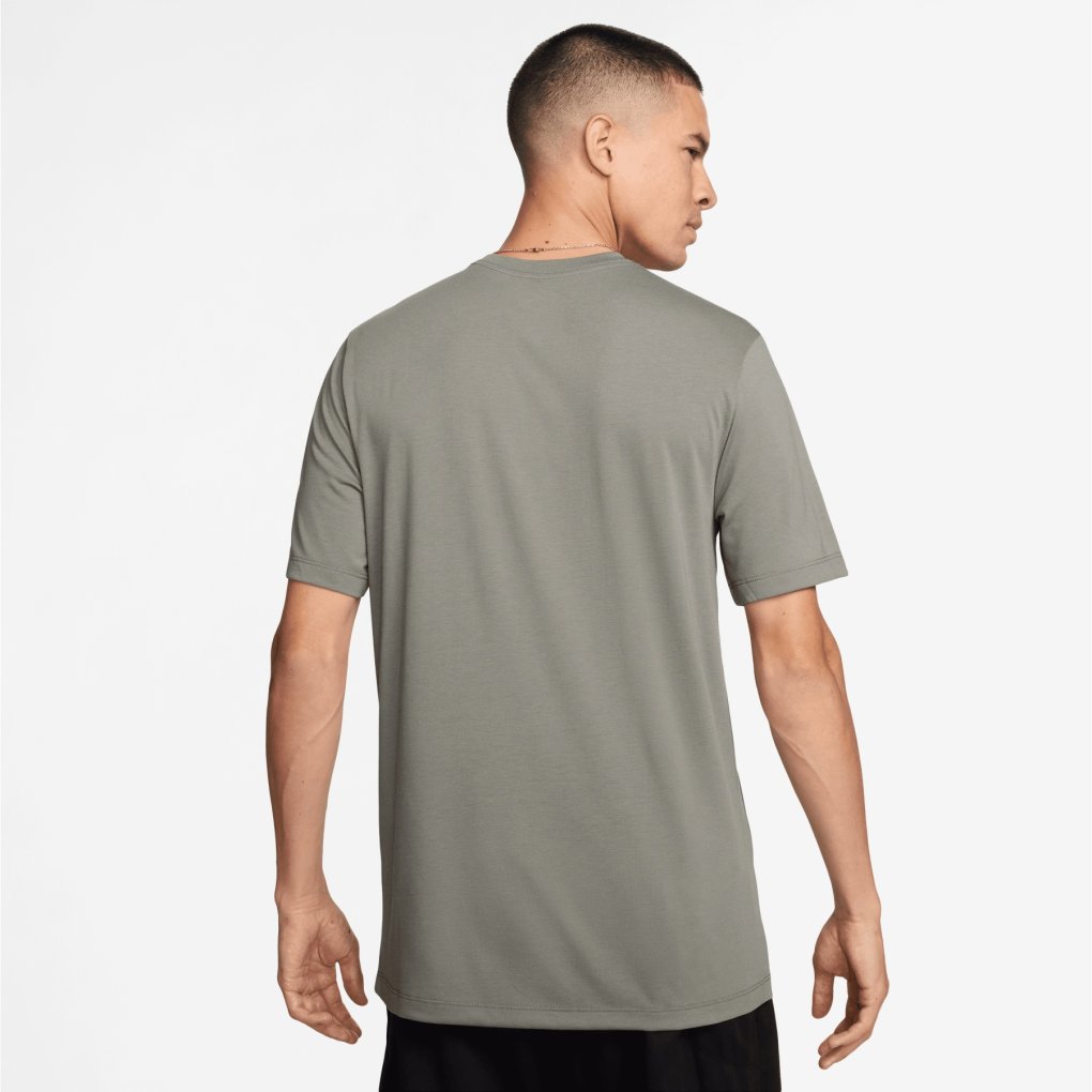Nike Pro Fitness Shirt Men - light army FJ2393-320