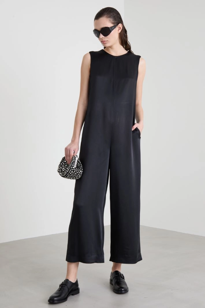 Jumpsuit with ribbons on the back - BLACK