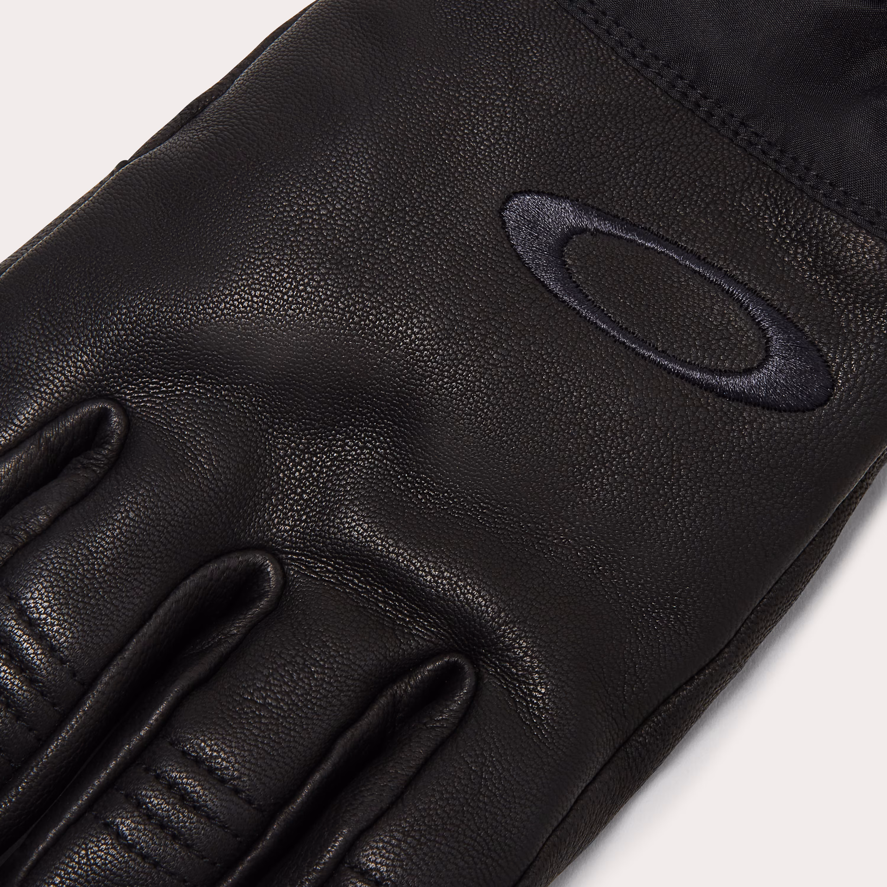 Ellipse Goatskin Gauntlet Gloves