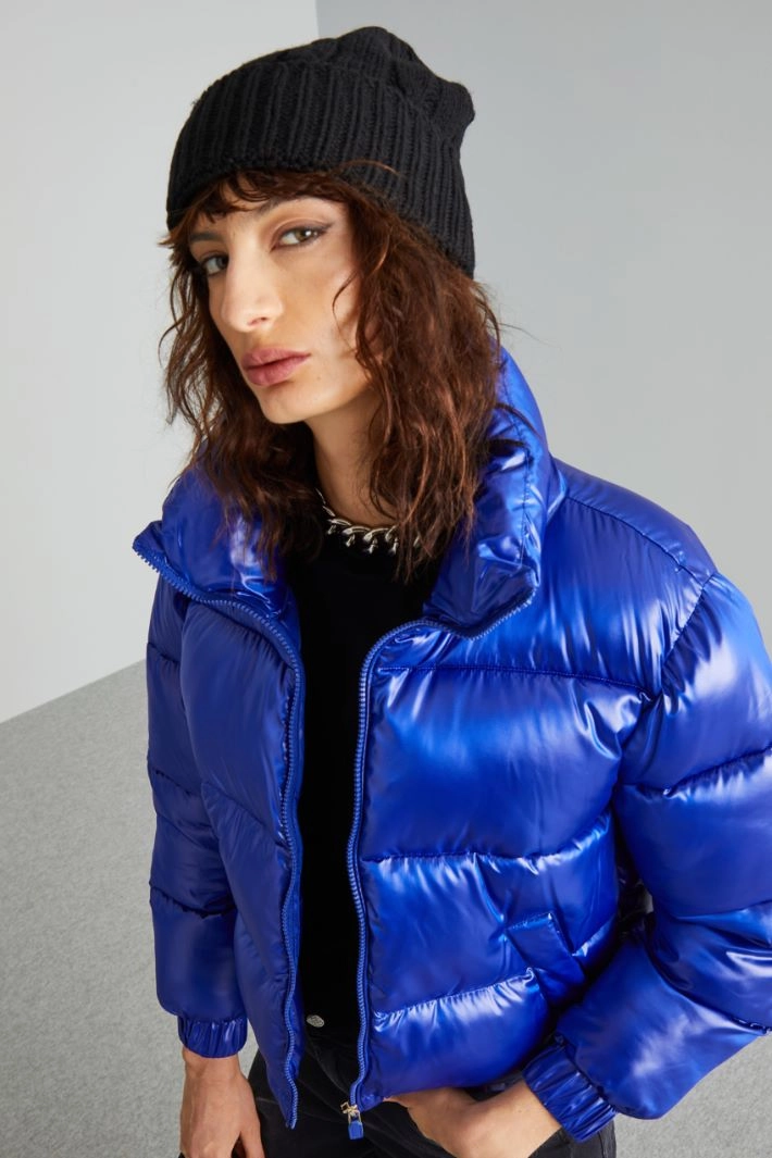 Cable-knit beanie hat - BLACK