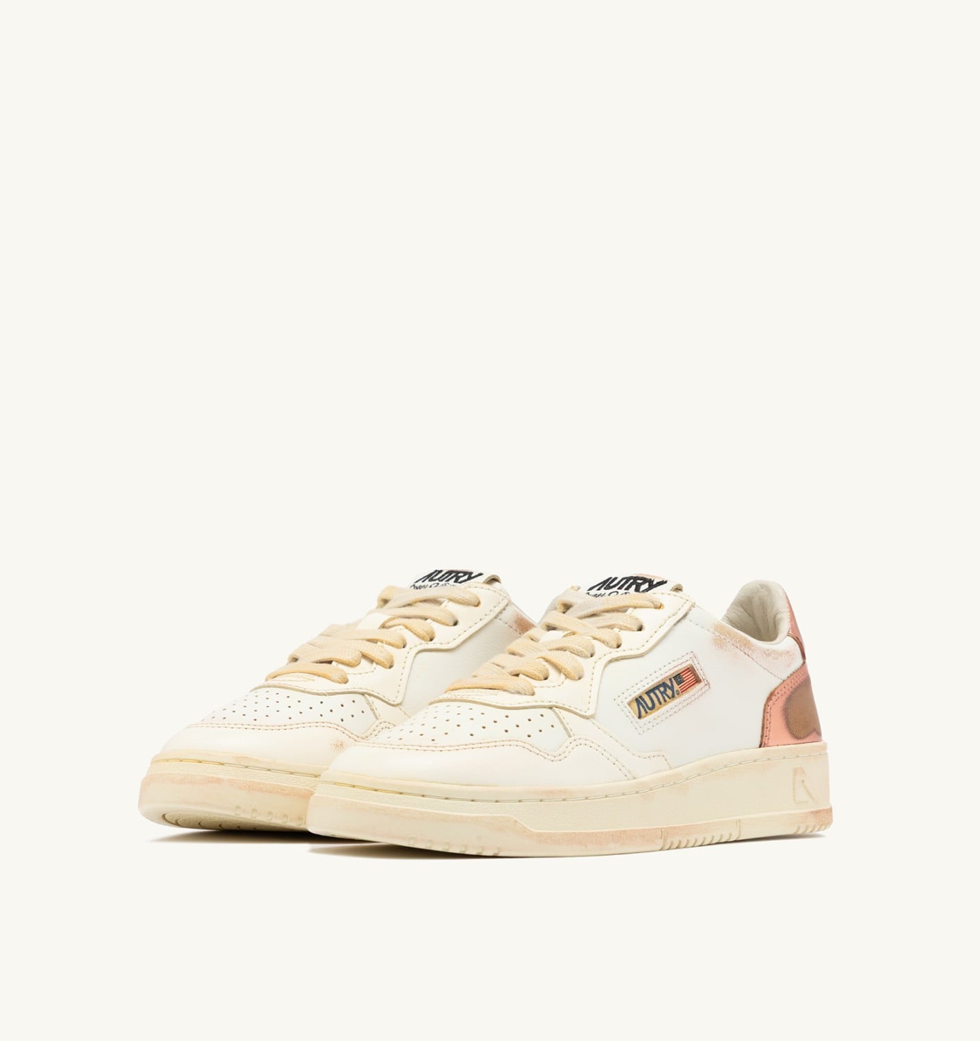 MEDALIST LOW SUPER VINTAGE SNEAKERS IN WHITE SALMON AND VANILLA LEATHER